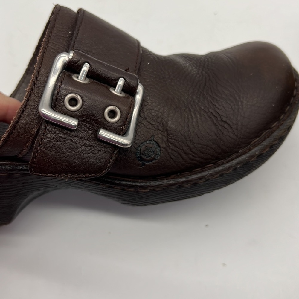 Born Brown Leather Slip On clogs size 8 - Picture 8 of 11